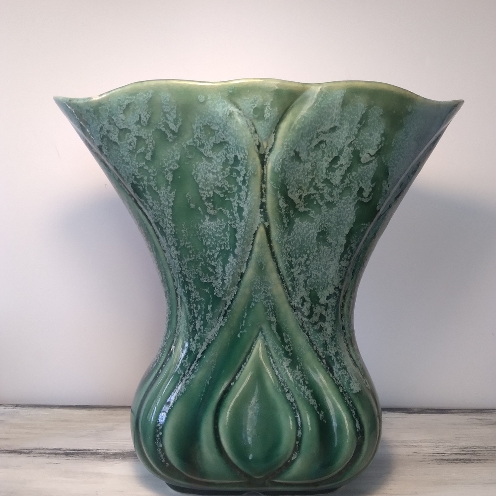 Large Vintage Brush McCoy USA Aqua Foam Blue Glaze Fan Vase 733